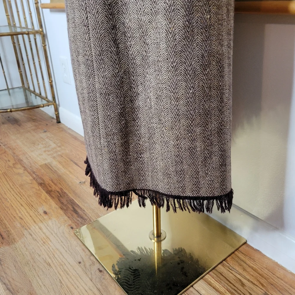 Vintage Harv'e Benard Sport Brown Wool Tweed Skirt With Fringe Size 10 - Picture 3 of 14